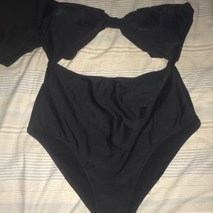 One piece never worn